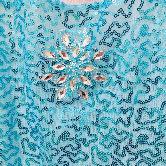 Child’s Frozen Princess Costume New size 8 - Picture 4 of 8